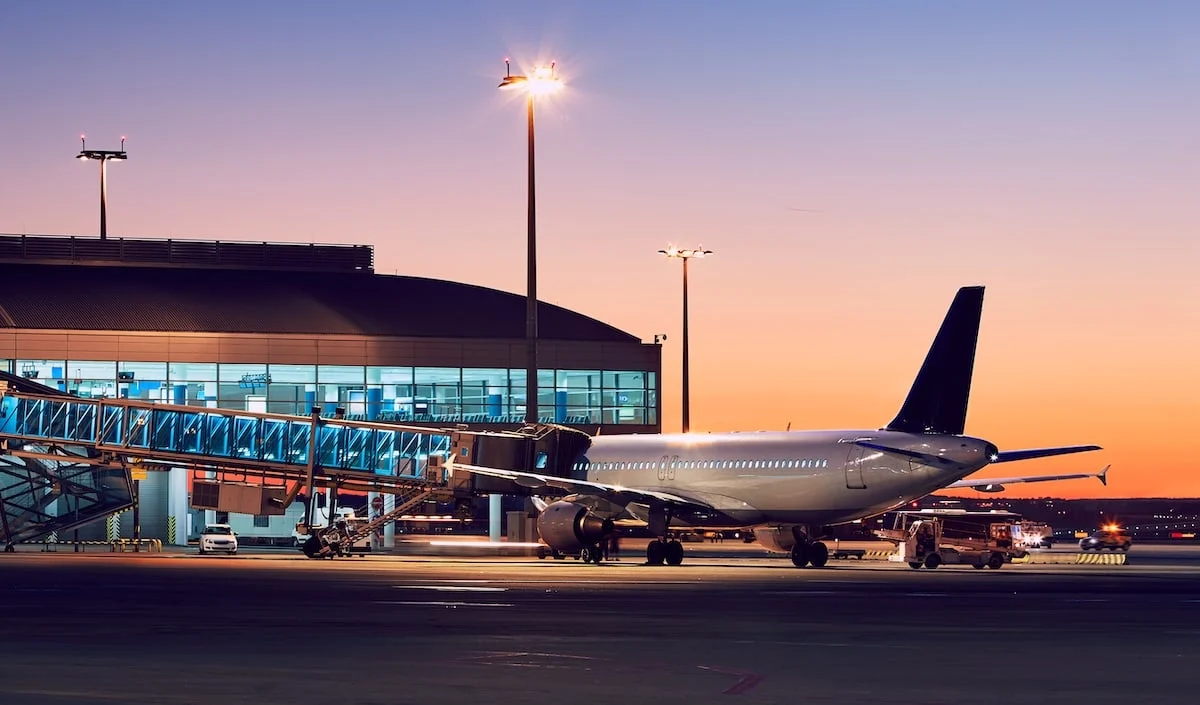 U.S. Airport Statistics & Flight Cancellation Data